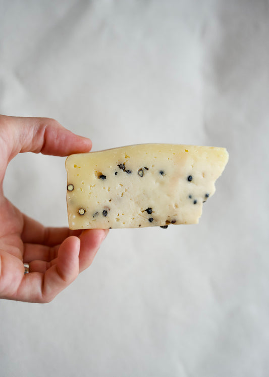 Peppercorn Gouda
