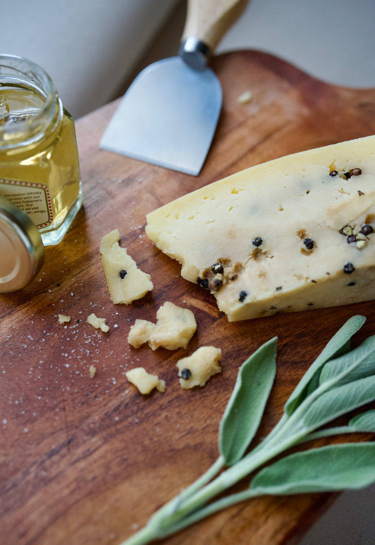 Peppercorn Gouda